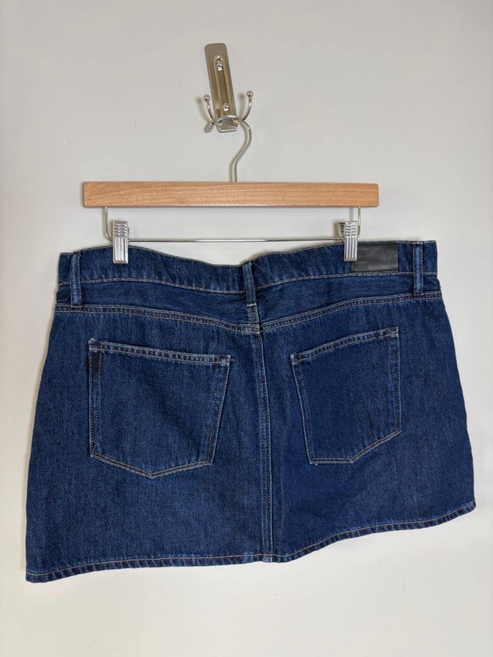 Paige Ryder Skirt Dark Wash Michiru Relaxed Fit Raw Hem Sz 32 NEW - Picture 4 of 11